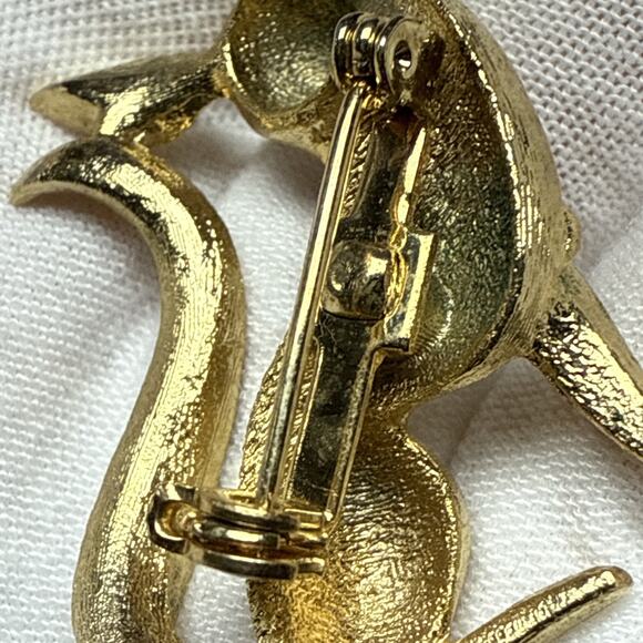 MCM Fox Pin Brooch Gold Tone Blue Rhinestone Eyes Dog Fennec - Picture 8 of 11